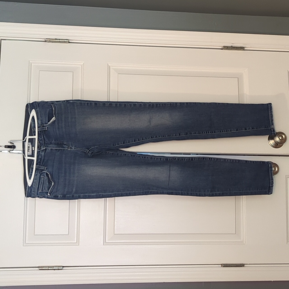 PAIGE Blue Skinny Jeans Sleek and Stylish